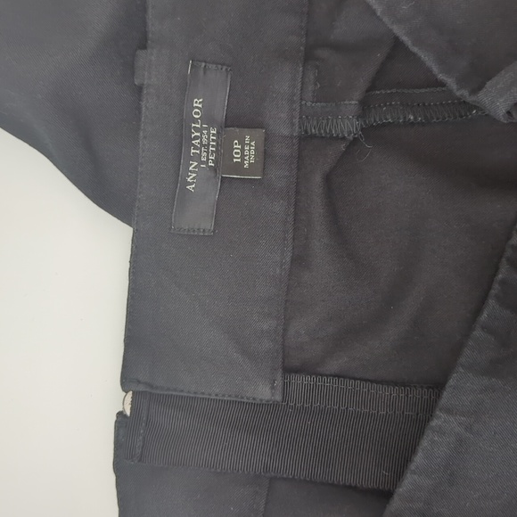 Ann Taylor Back Zip Seamed Slim Straight Stretch Pant size 10 Petite Black - Picture 4 of 11